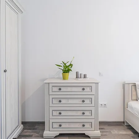 Cozy 3 Bedroom Coresi Mall Apartment Brasov