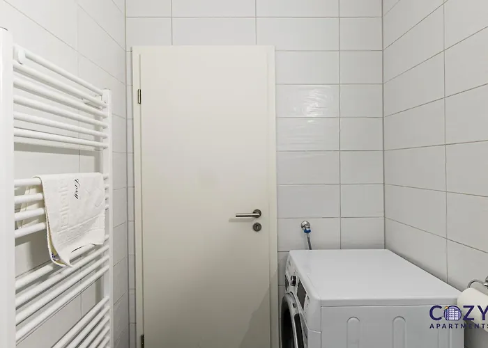 Appartamento 3 Bedroom Coresi Mall *