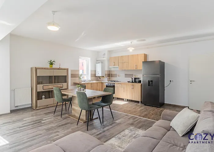 3 Bedroom Coresi Mall Appartamento