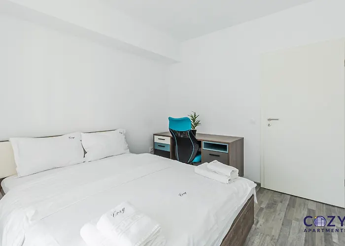 Appartamento 3 Bedroom Coresi Mall